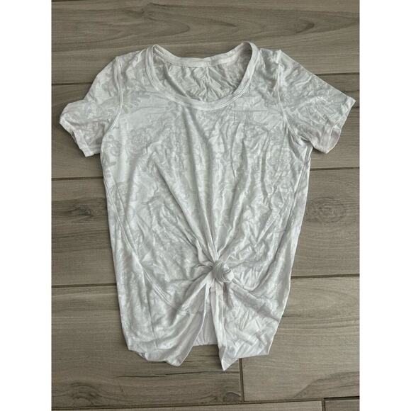 Lululemon Tee Shirt Floral Print White Floral Burn Out M BZ - Picture 1 of 4